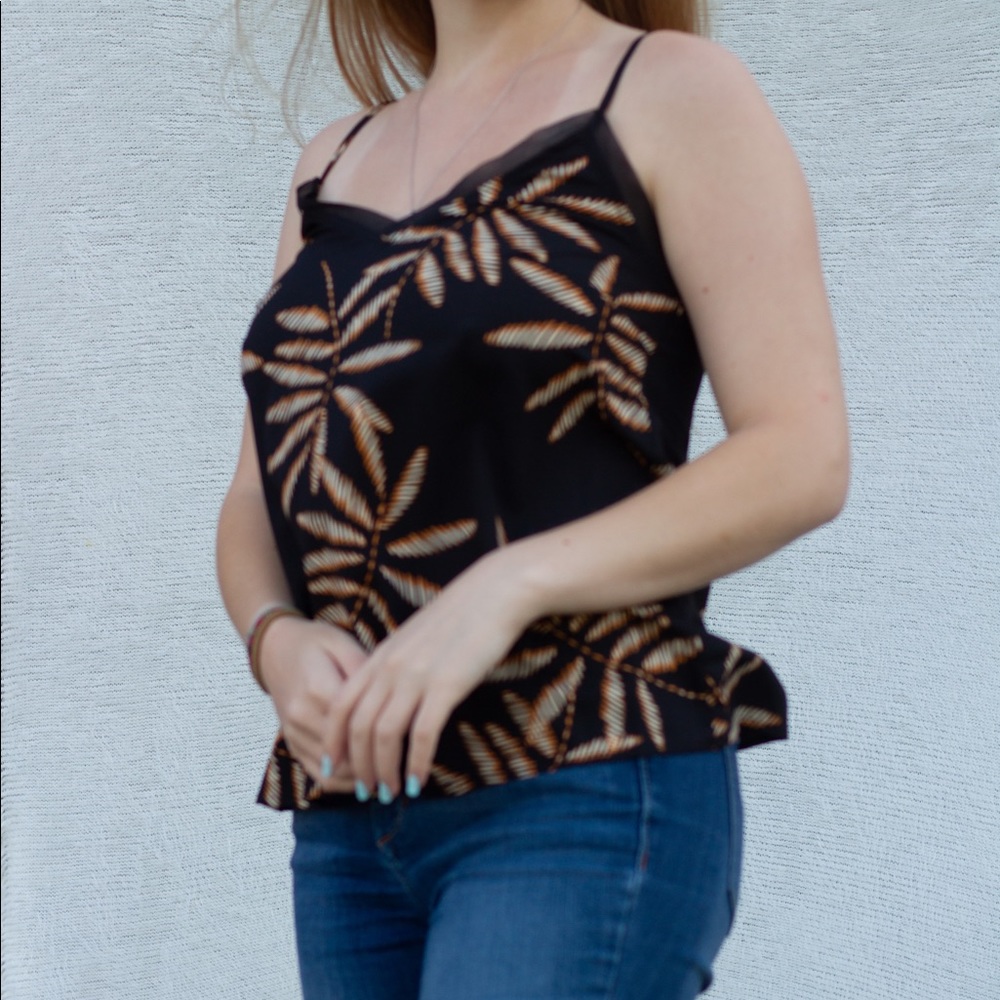 Black patterned tank - Picture 3 of 4